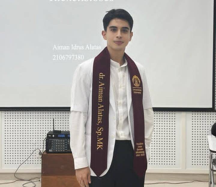 potret Ayman Alatas resmi jadi dokter Sp.MK