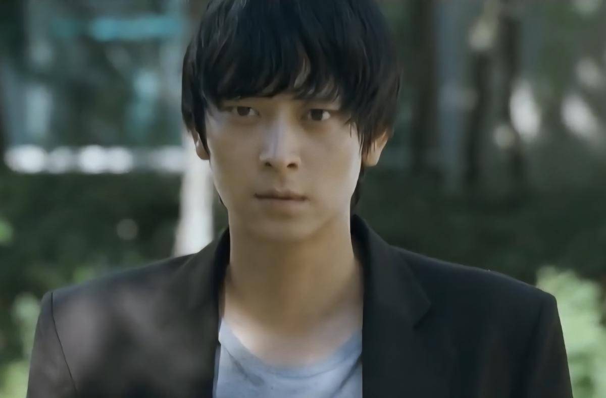 Kang Dong Won di film The Secret Reunion