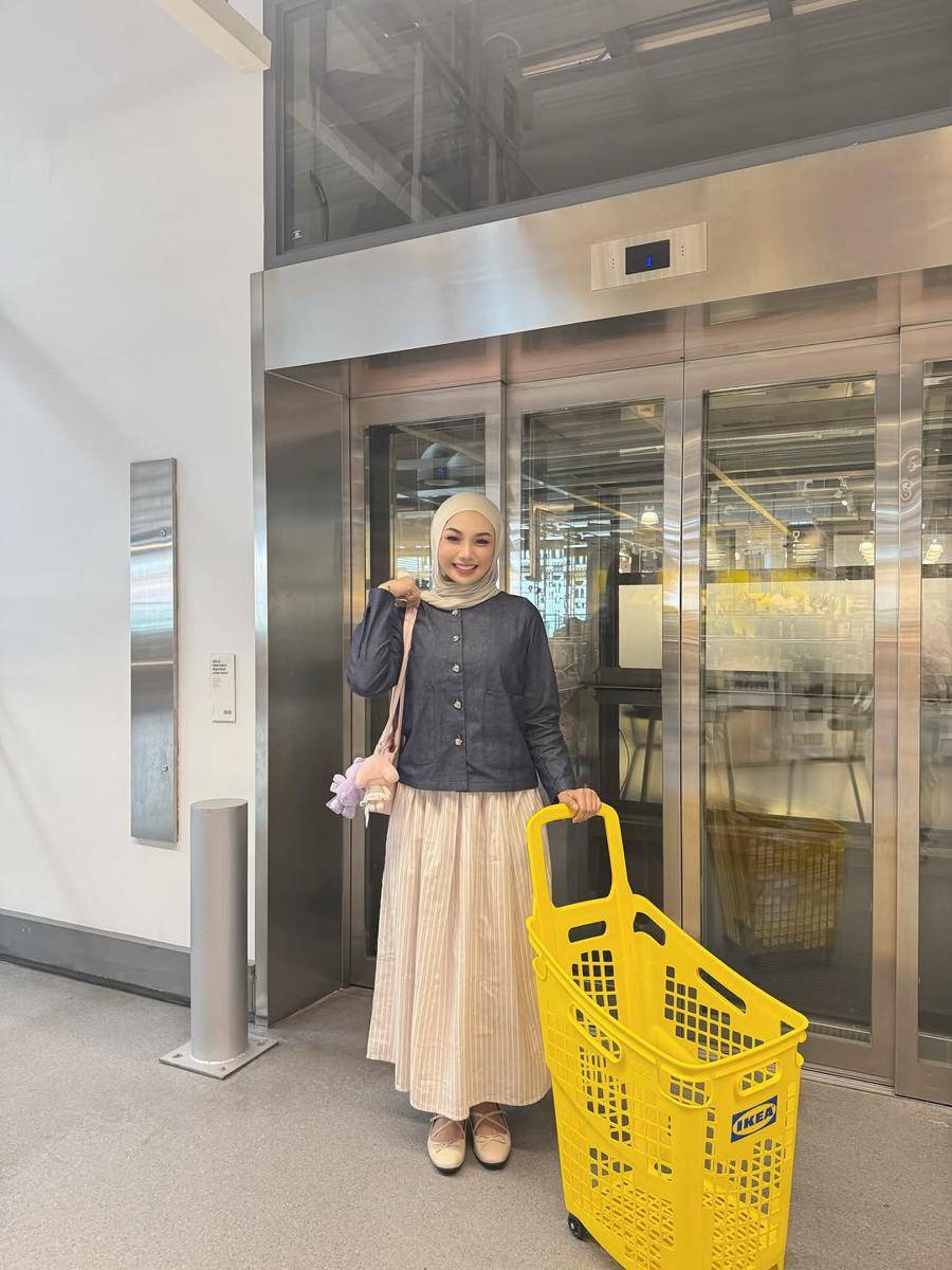 potret padu padan cardigan ala Adya Asyra