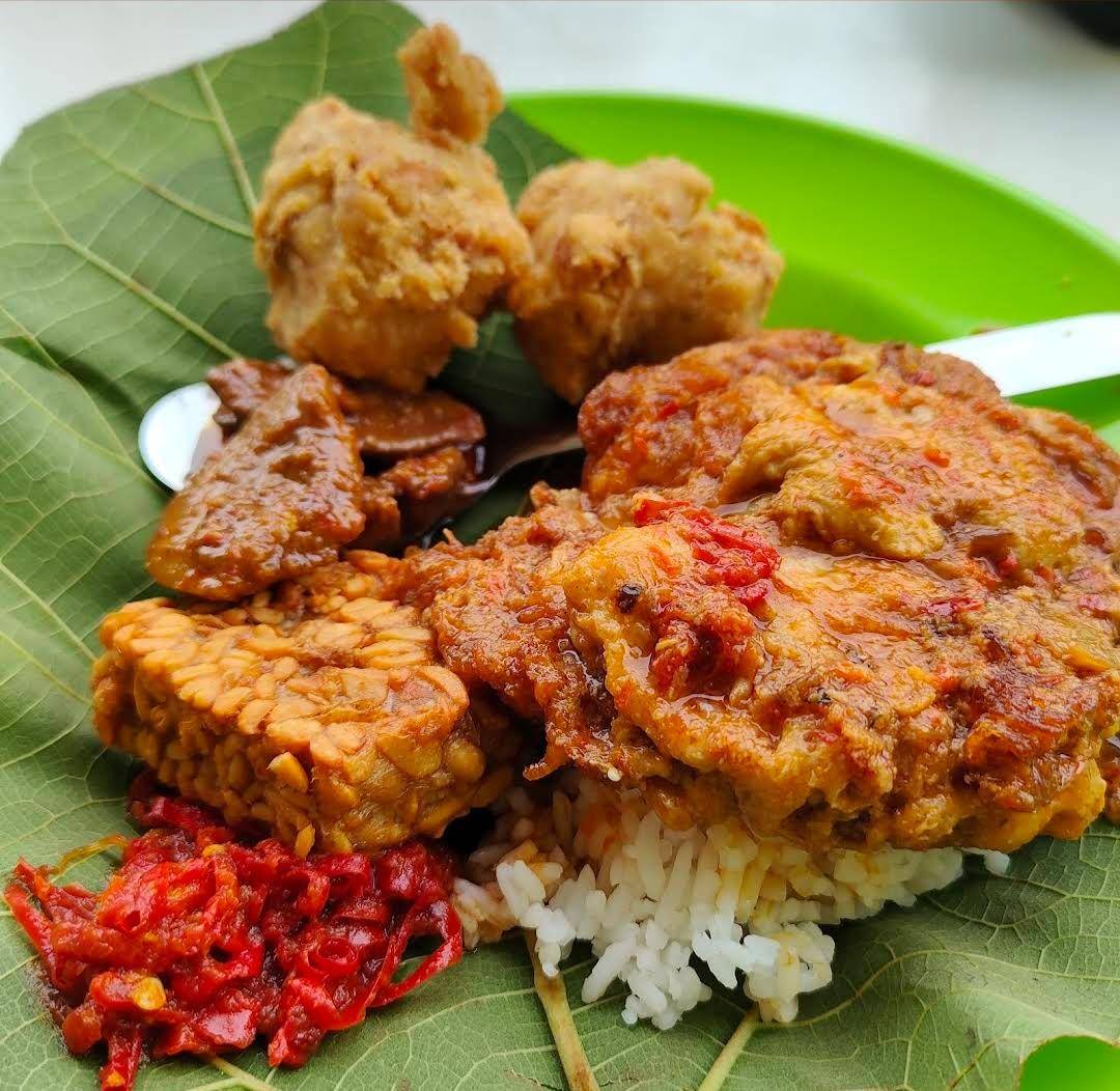 Nasi Jamblang Ibu Nur (google.com/maps/Christopher Tobing)