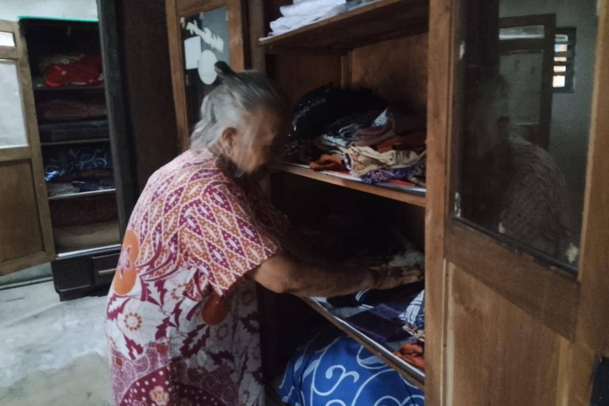 Lansia hidup sebatangkara  di Kota Magetan. IDN Times/Riyanto.