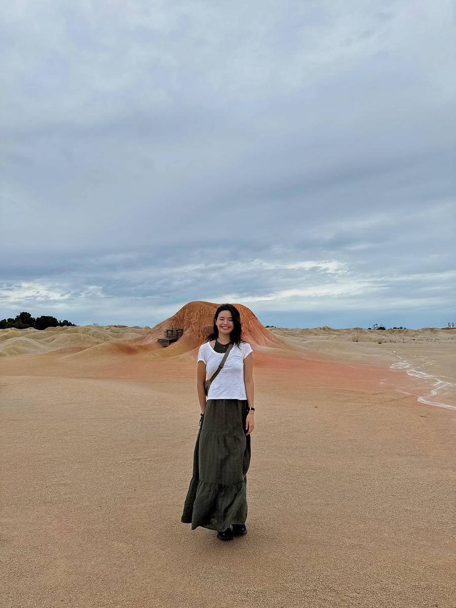 Potret Aktris Moon Lovers, Z.Hera Jalan-jalan di Batam