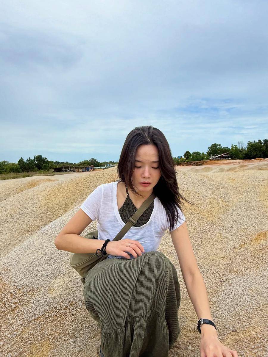 Potret Aktris Moon Lovers, Z.Hera Jalan-jalan di Batam