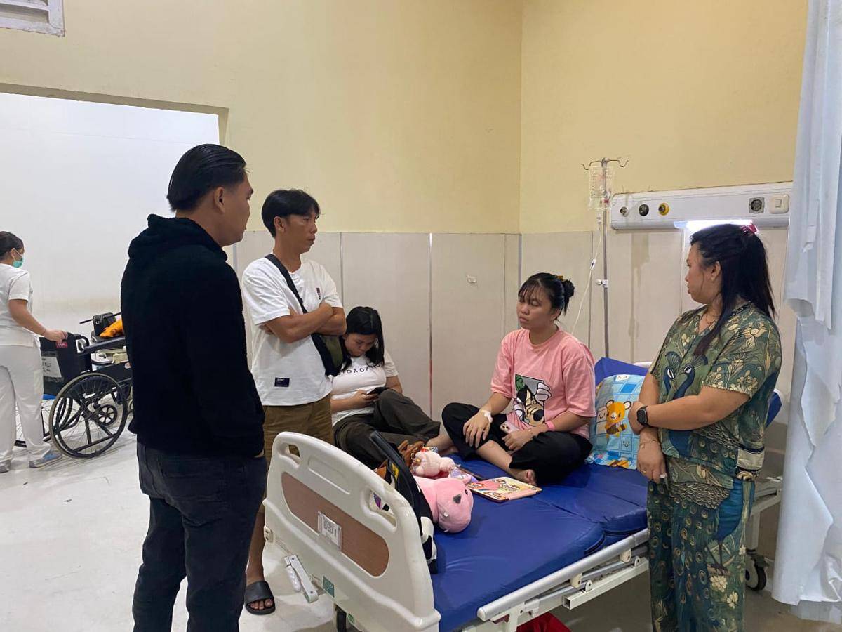 Mahasiswa Fakultas Teologi UKIT keracunan hingga dirawat di RS Umum GMIM Bethesda Tomohon. Dok. Polres Tomohon