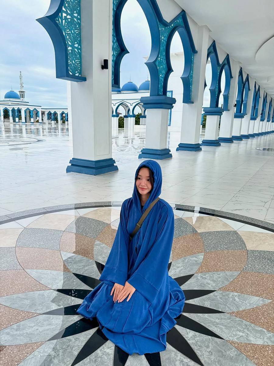 Potret Aktris Moon Lovers, Z.Hera Jalan-jalan di Batam