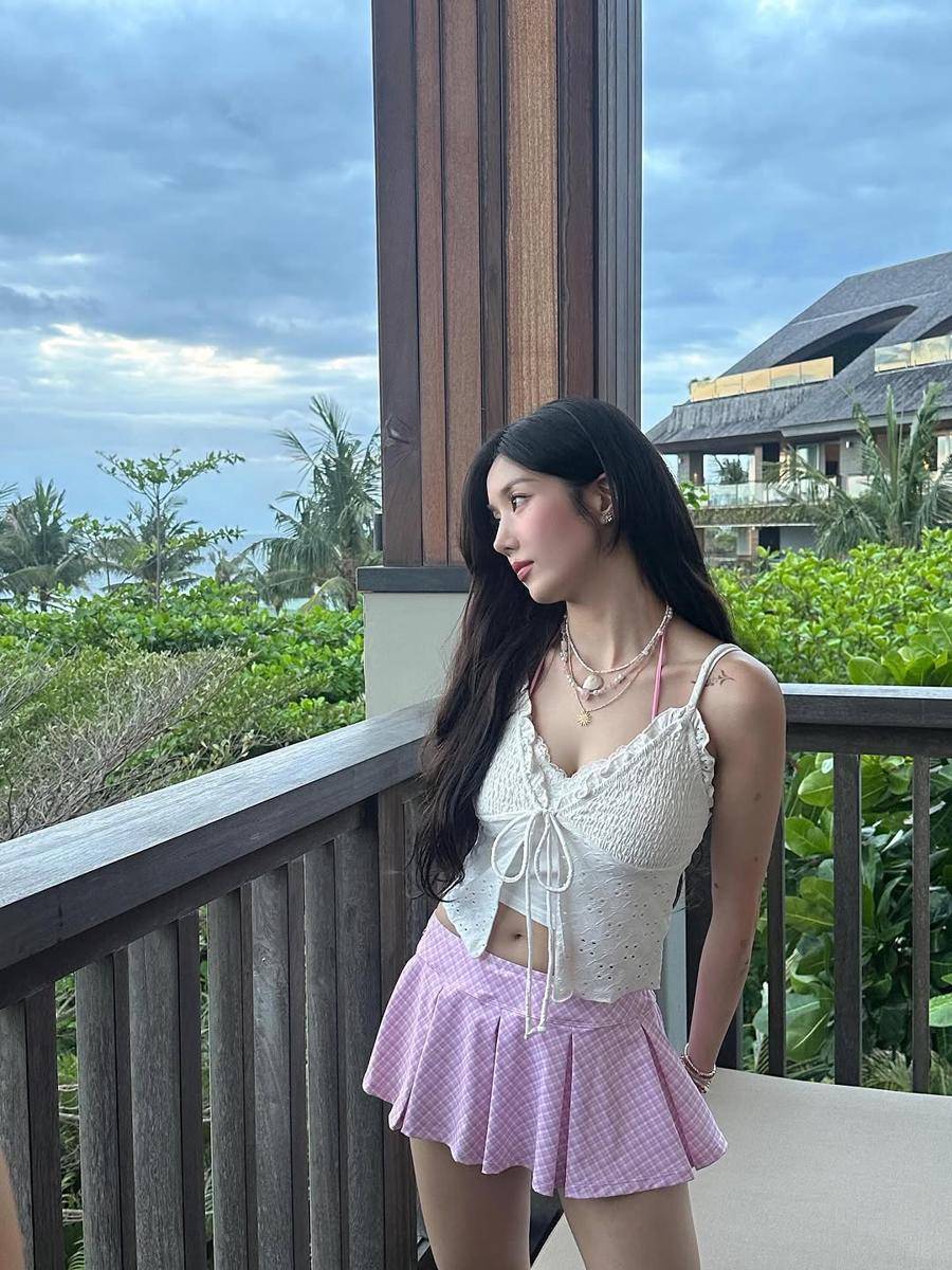 Potret Kwon Eunbi di Balik Layar WaterBomb Bali 2025