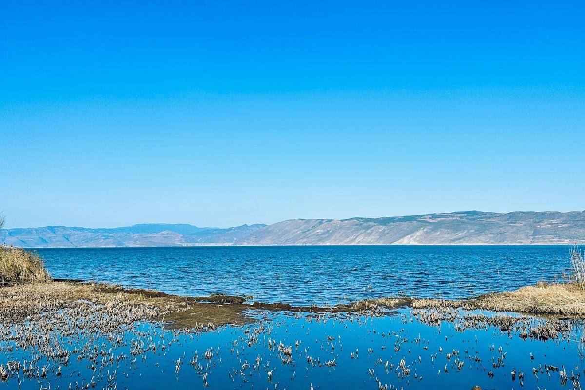 Danau Erhai, Dali, Yunnan (unsplash.com/mekalz)