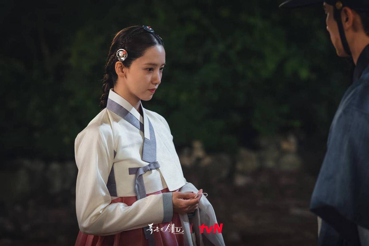 Cuplikan drama Korea Bon Appetit, Your Majesty