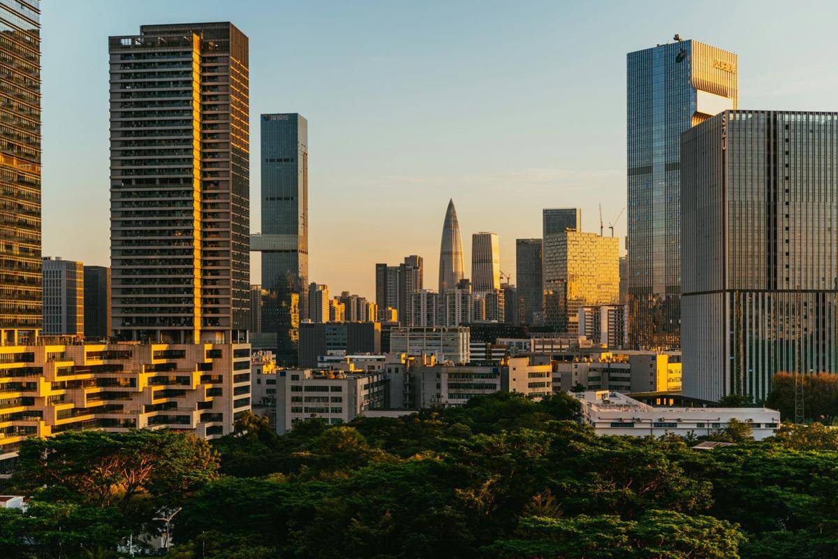 Shenzhen, China (unsplash.com/Oskar Kadaksoo)