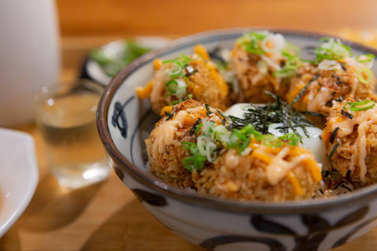 ilustrasi onigiri miso