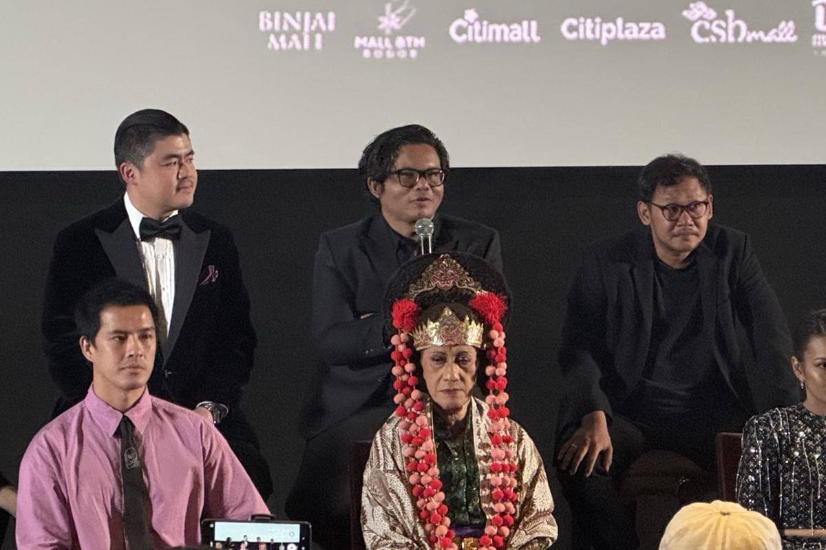 Fajar Nugros dalam gala premiere Perempuan Pembawa Sial pada Kamis (11/9/2025) (IDN Times/Elizabeth Chiquita)