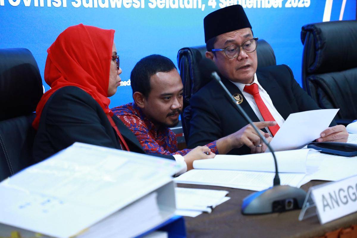 DKPP Periksa Bawaslu Bulukumba Terkait Mutasi ASN. (Dok. DKPP)