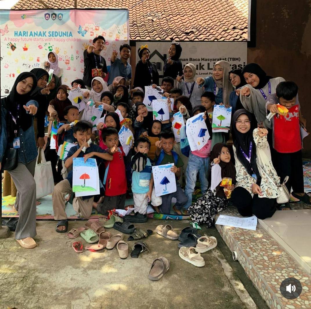 Dwi Ariyansyah, Atau Anca, Seorang Pustakawan Muda yang Sejak Tahun 2021 Mendirikan Gubuk Literasi (instagram/gubuk.literasii))