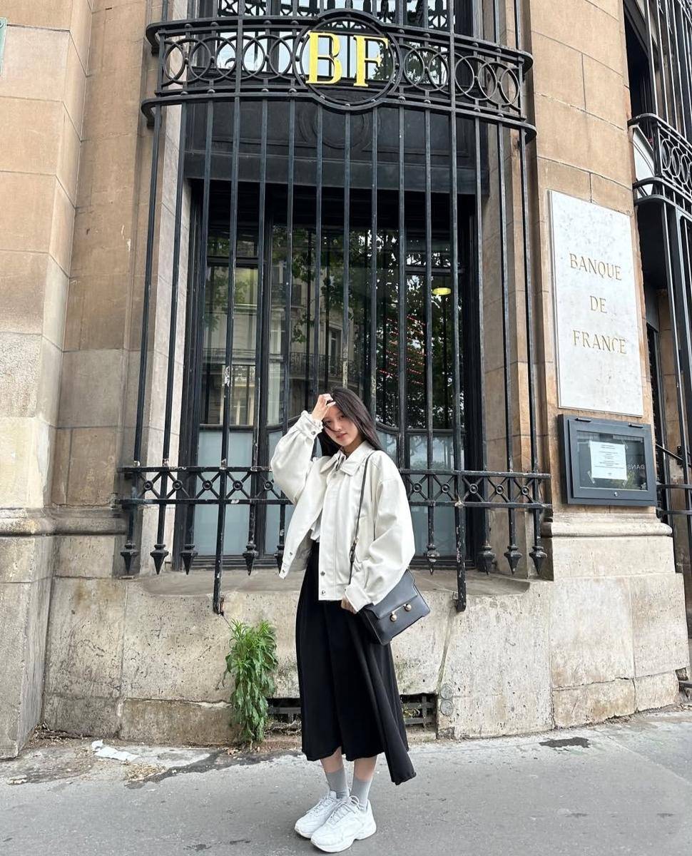 Gaeul IVE (instagram.com/fallingin__fall) 
