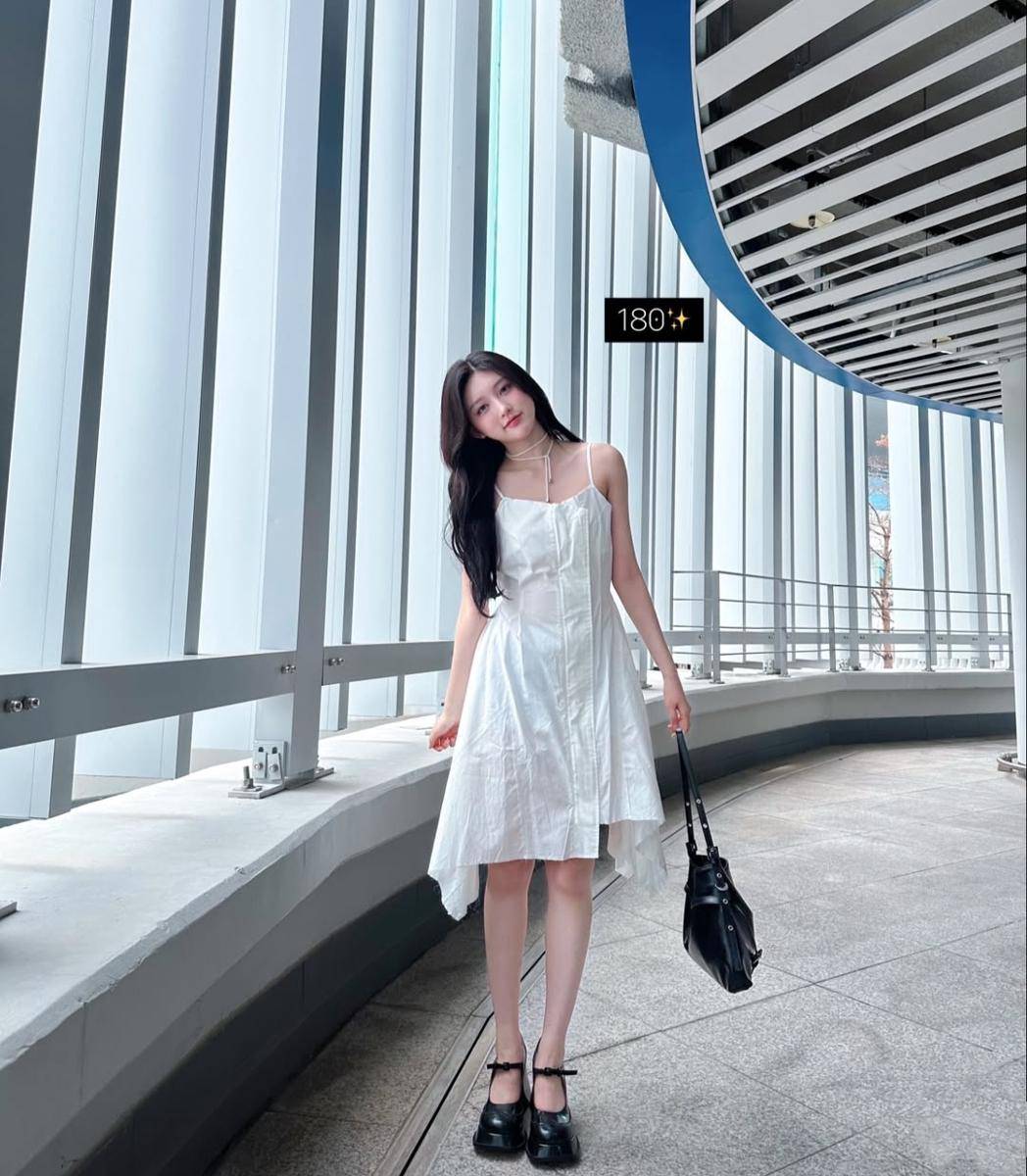 Gaeul IVE (instagram.com/fallingin__fall) 