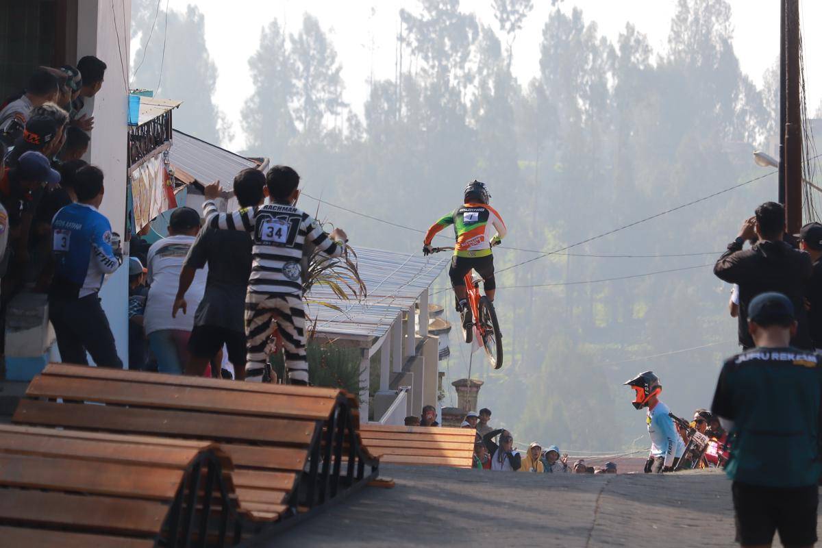 Urban Downhill di Desa Ngadiwono, Kabupaten Pasuruan. (Dok. 76Rider)