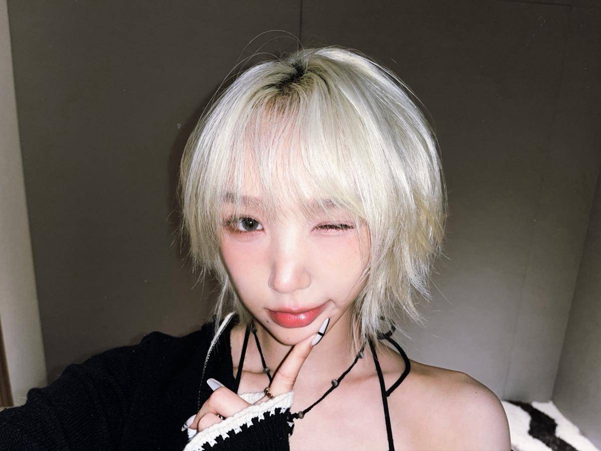 Emma BADVILLAIN (x.com/BADVILLAIN_twt)