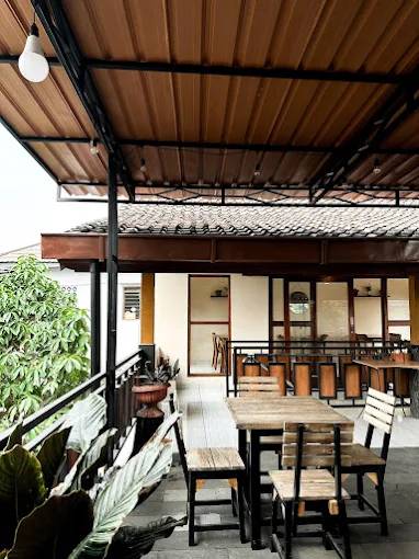 Rekomendasi Tempat Ngopi Dekat Stadion Maguwoharjo