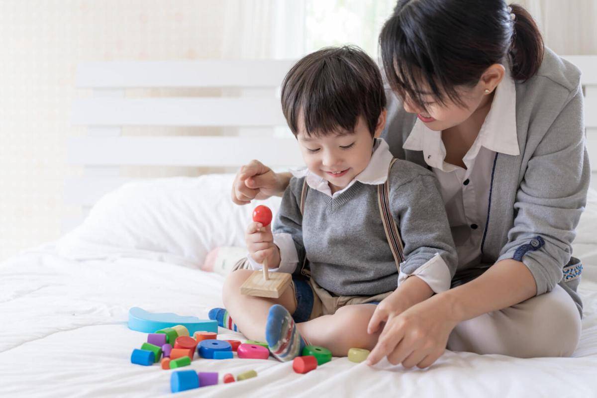 ilustrasi nanny atau pengasuh anak (freepik.com/jcomp)
