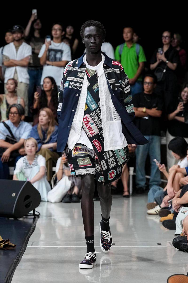 Koleksi Yoshiokubo S/S '26 di Rakuten Fashion Week Tokyo (dok. Yoshiokubo)