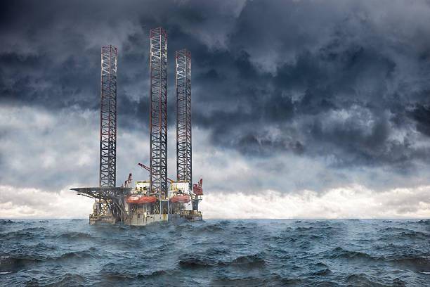ilustrasi cuaca buruk di rig pengeboran (pexels.com/nightman1965)