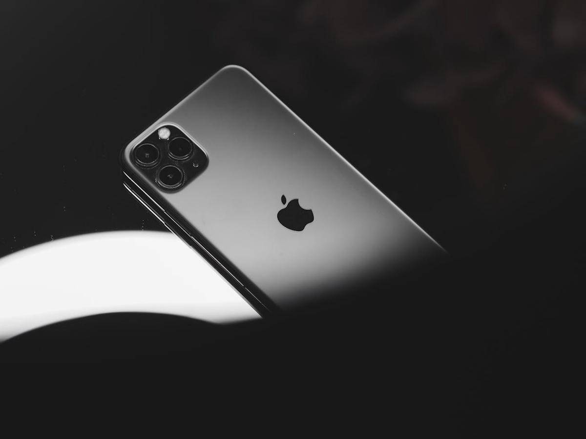 ilustrasi iPhone