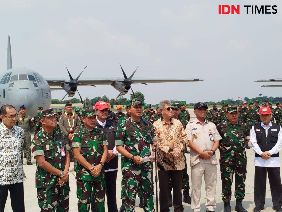 Penyambutan Satgas Garuda Merah Putih II di Lanud Halim Perdanakusuma. (IDN Times/Sandy Firdaus)