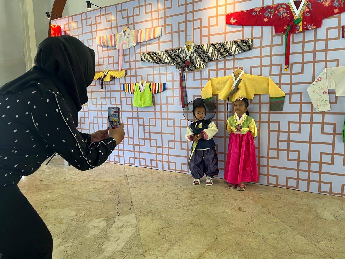 festival kota lama, kota lama, hanbok, korea 