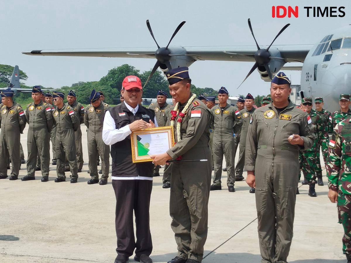 Penyambutan Satgas Garuda Merah Putih II di Lanud Halim Perdanakusuma. (IDN Times/Sandy Firdaus)