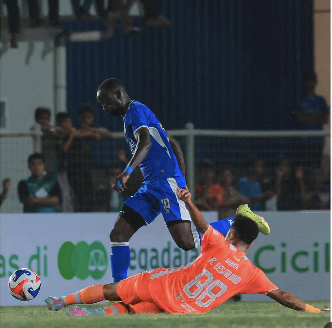Duel Adhyaksa FC kontra Persiraja di Stadion H Dimurthala Lampineung, Banda Aceh, Sabtu (13/9/2025) (instagram/adhyaksafcbanten)