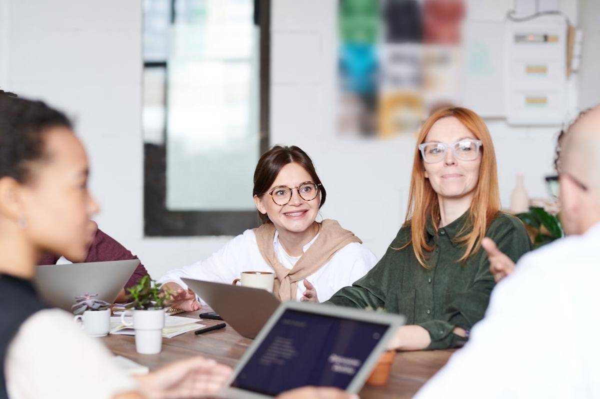 ilustrasi meeting (pexels.com/fauxels)