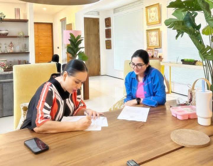potret Ashanty datangi penyanyi senior untuk wawancara disertasi (instagram.com/ashanty_ash)