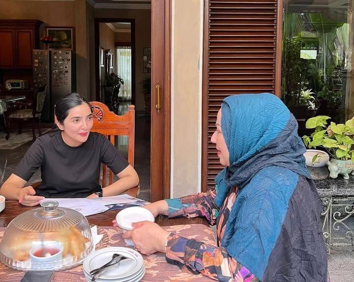 potret Ashanty datangi penyanyi senior untuk wawancara disertasi (instagram.com/ashanty_ash)