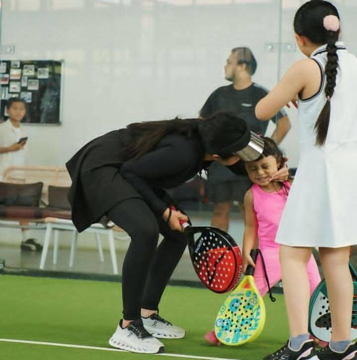 potret anak-anak artis bermain padel