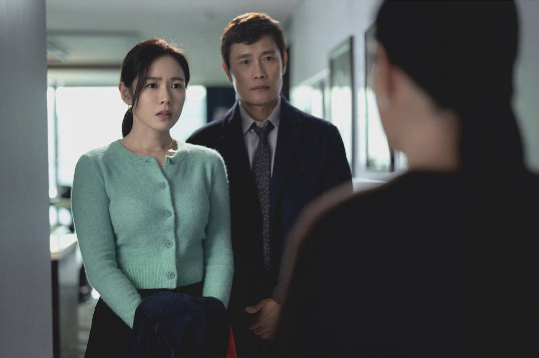 still cut film No Other Choice (instagram.com/cjenmmovie)