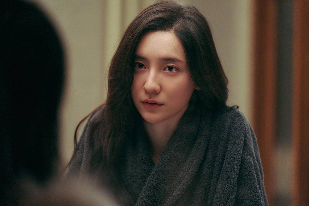 Still cut Hidden Face (dok. Next Entertainment World/Hidden Face) 