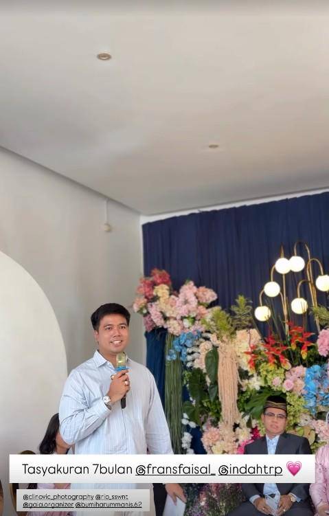 Pengajian 7 Bulan Kehamilan Istri Frans Faisal (Instagram.com/indahtrp)