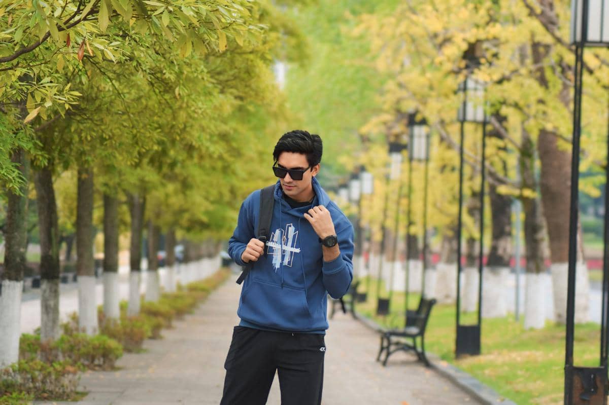 ilustrasi pria streetwear (unsplash.com/Aftab Haider)