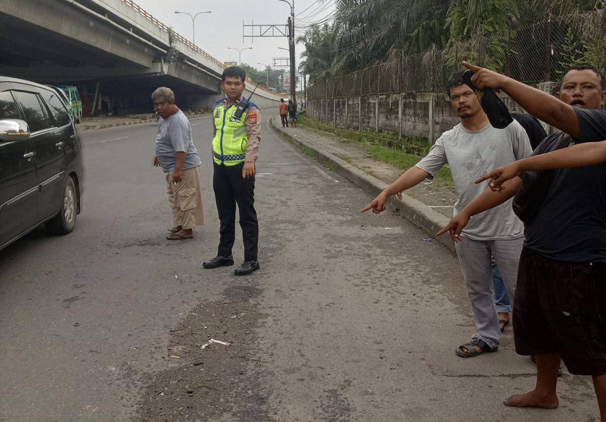 Lokasi kecelakaan bus dengan pesepeda motor (dok.Polrestabes Medan)
