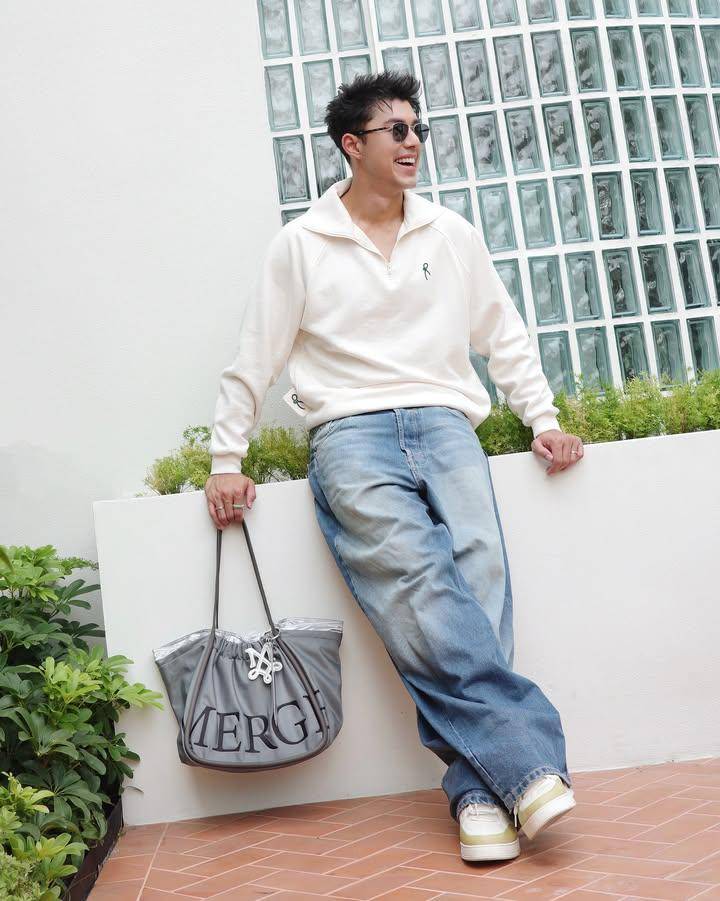OOTD pakai kacamata ala Nine Naphat
