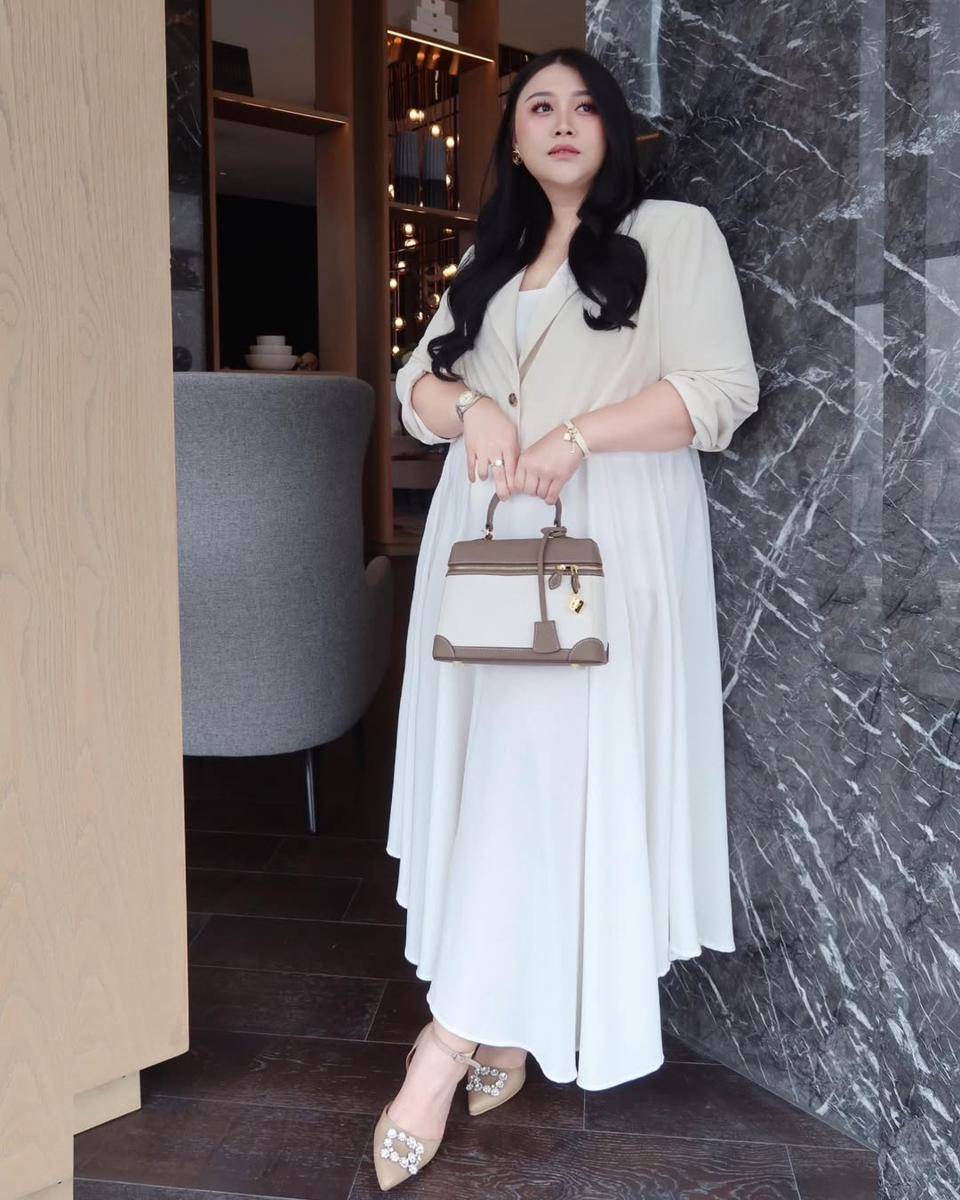ide OOTD ke kantor ala Clarissa Putri (instagram.com/clarissaputri_)
