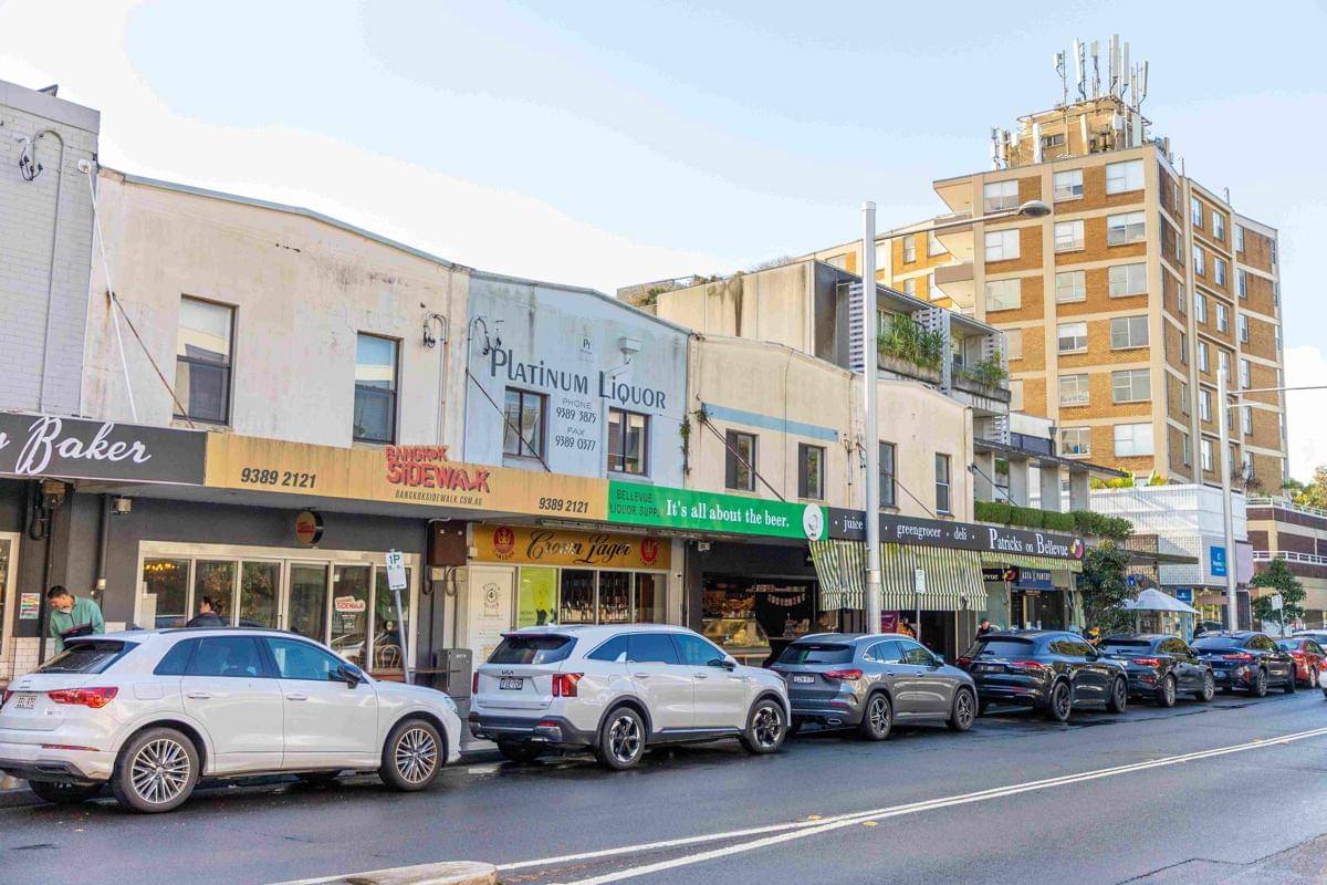 ilustrasi parkir mobil paralel (pexels.com/Macourt Media)