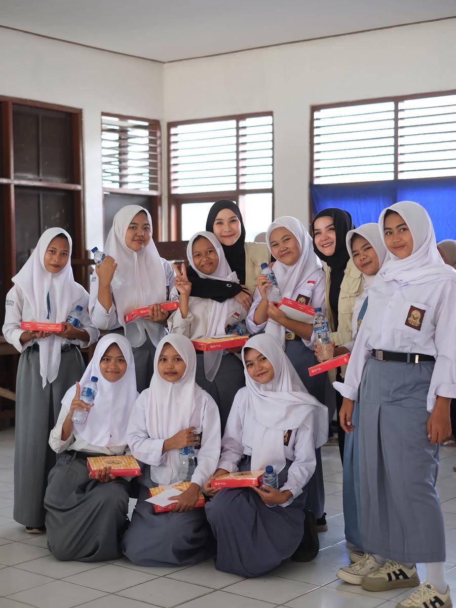 potret Zaskia Adya Mecca di SMK Pendekar Karawang