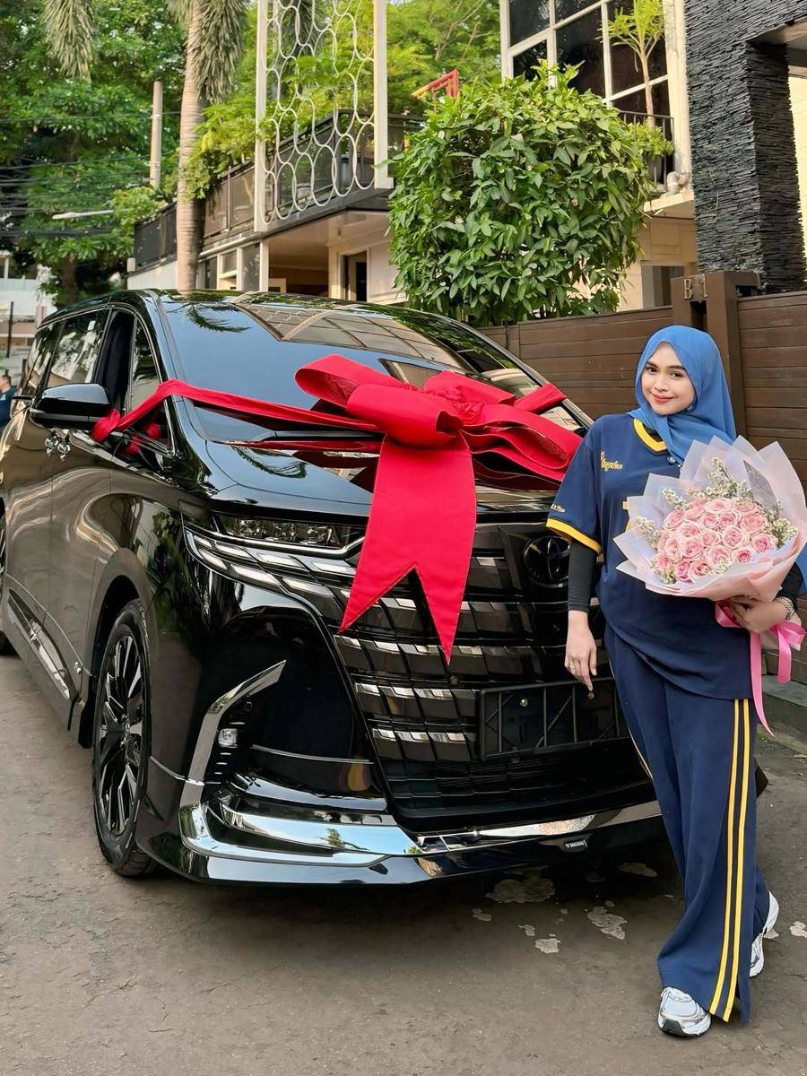 potret Ria Ricis