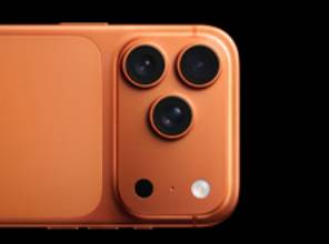 warna Cosmic Orange iPhone 17 Pro dalam modul kamera