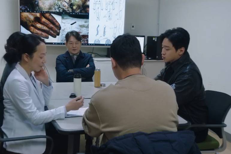 still cut drama Korea Queen Mantis (dok. SBS/Queen Mantis)