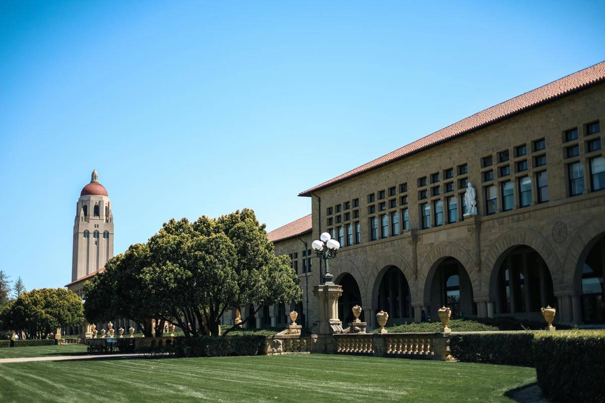 Foto Stanford University Campus (Unsplash/Roberth Gareth)