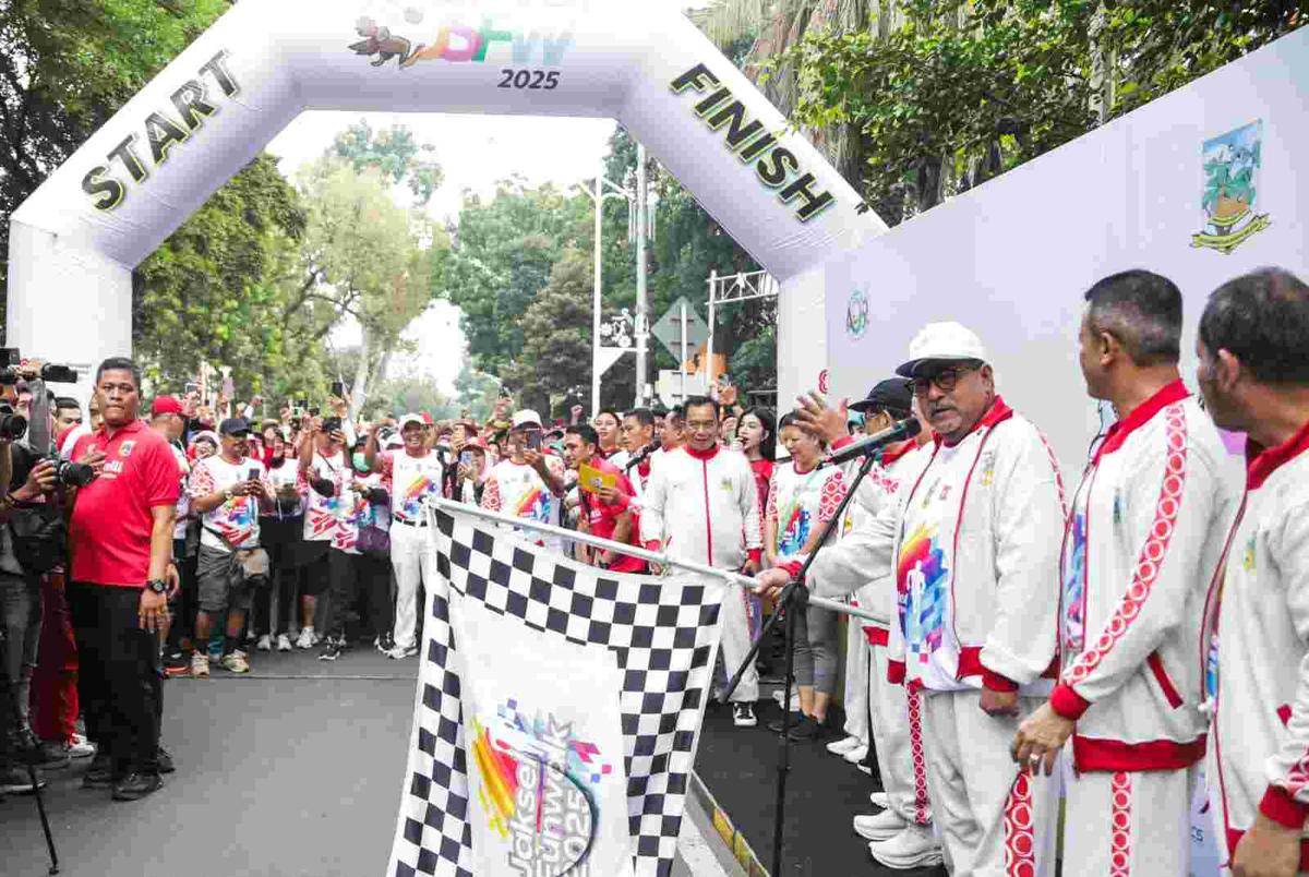 Wagub DKI Jakarta, Rano Karno di Jakarta Selatan (Jaksel) Funwalk 2025, pada Minggu pagi (14/9/2025).