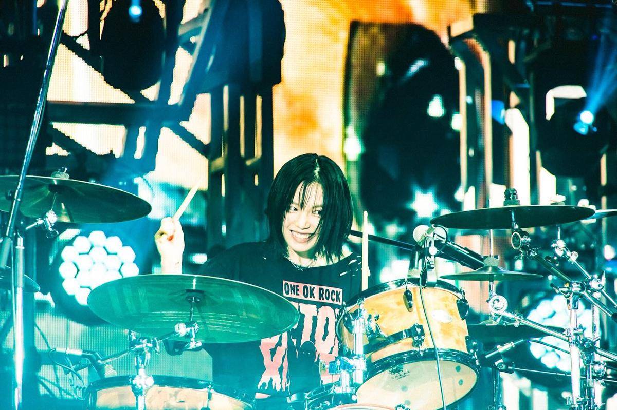 TENBLANK duet dengan ONE OK ROCK
