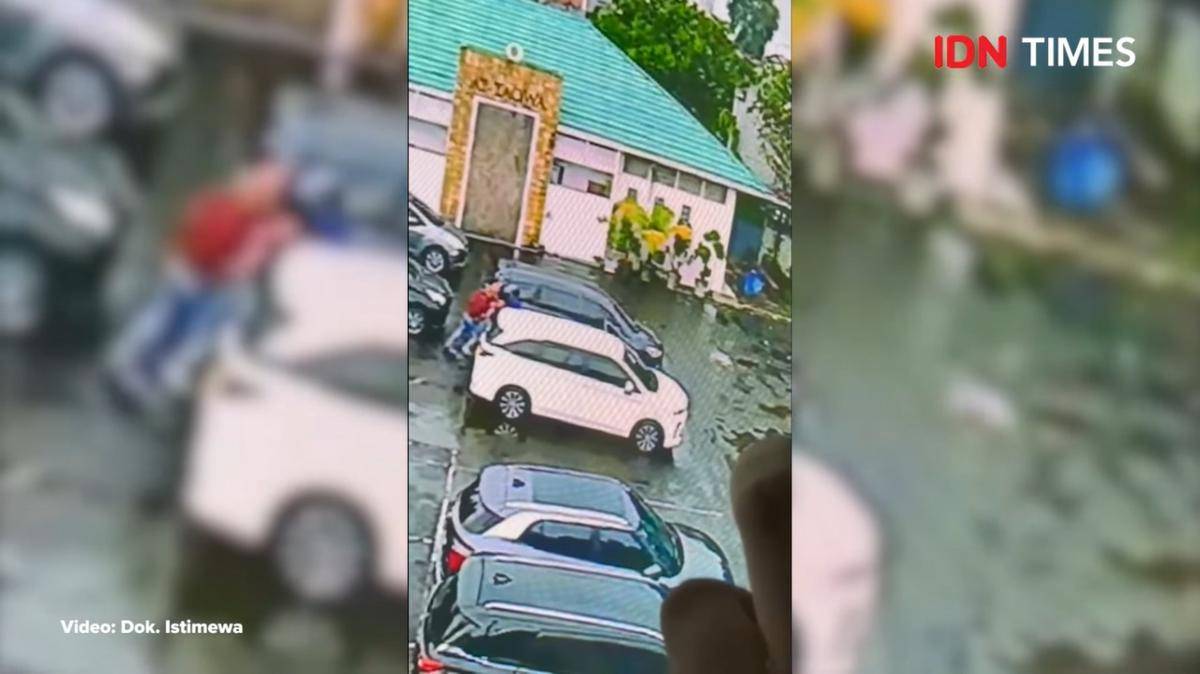 Rekaman CCTV penculikan Kepala Cabang BRI. (Dok. Istimewa/YouTube IDN Times)